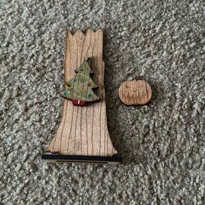 Disney The Nightmare before Christmas
-  Christmas town holiday tree decoration